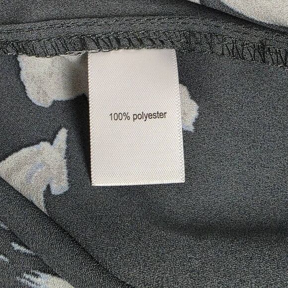 Maurices XL Black Blue Floral High Low Blouse - Picture 6 of 7